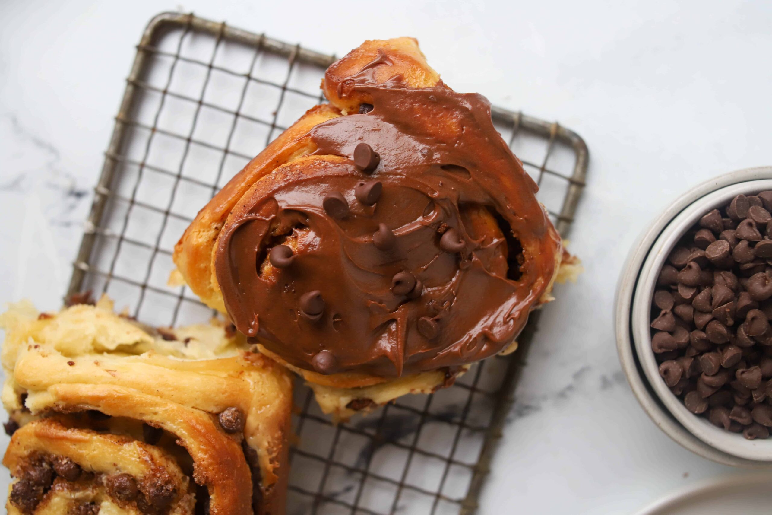 Bake Anytime: Forgiving No-Yeast Choc Chip Cinnamon Rolls Guide
